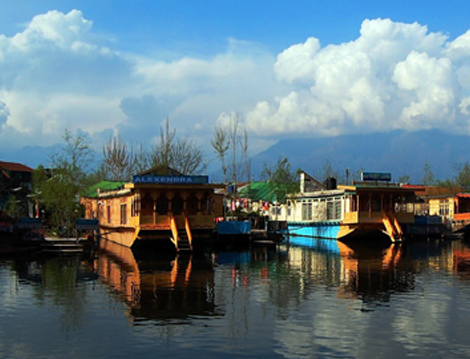 Houseboat Offer
